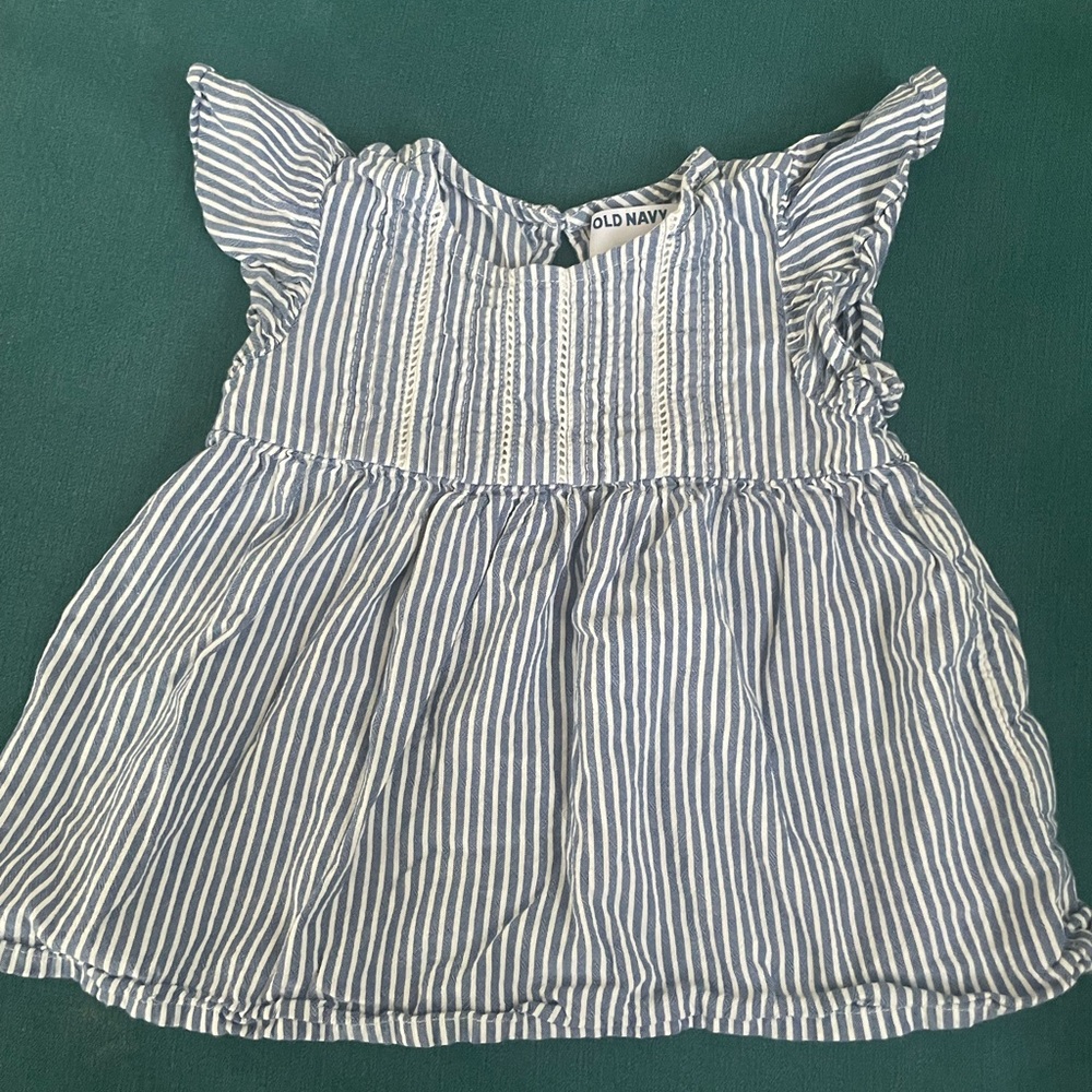 EUC Ruffle Sleeve Top